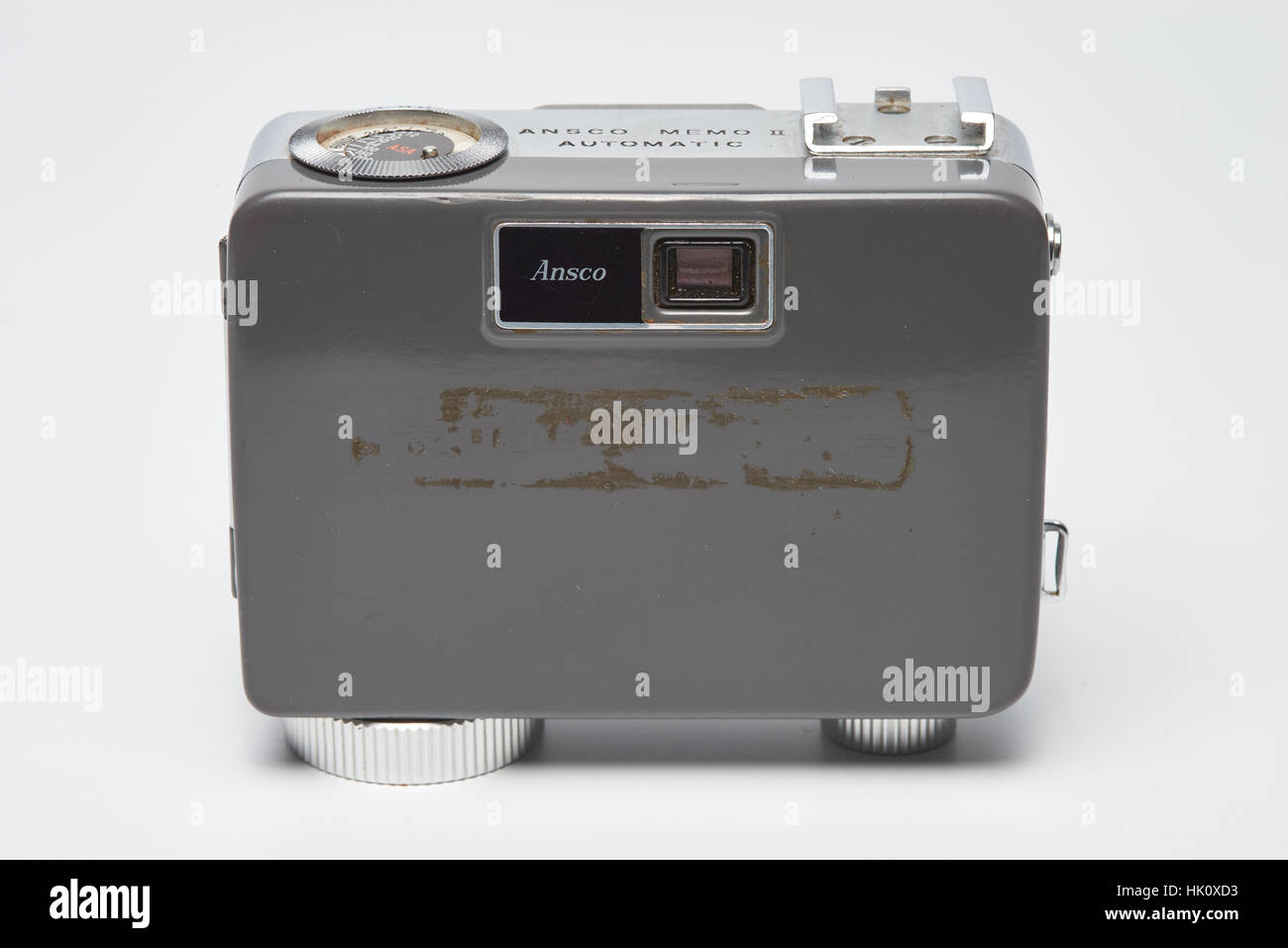 L'Ansco Memo II automatico è un 35mm a metà telaio telecamera introdotta nel 1967 da Ansco. Il Memo II automatico e l'Ansco Memo automatico dal 1963 sono Foto Stock