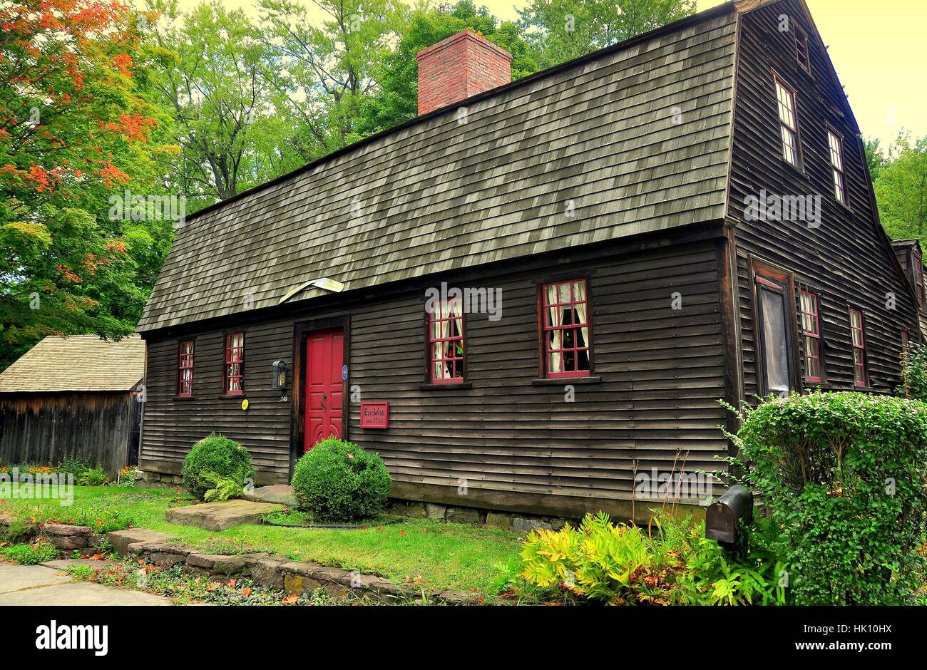Wethersfield, Connecticut - Luglio 16, 2015: La Esdra Webb casa costruita prima del 1730 su Broad Street nel quartiere storico Foto Stock
