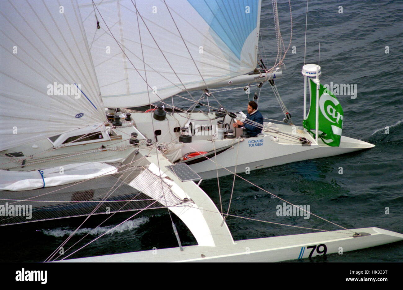 AJAXNETPHOTO. 5Giugno, 1988. PLYMOUTH in Inghilterra. - 1988 CARLSBERG STAR a mano singola gara transatlantica - OSTAR 1988 Inizio - WILLIAMS LEA III; SKIPPER, RICHARD TOLKIEN (GBR). YACHT pensionati con strallo prua problema. Foto : JONATHAN EASTLAND/AJAX REF:880506 22 Foto Stock