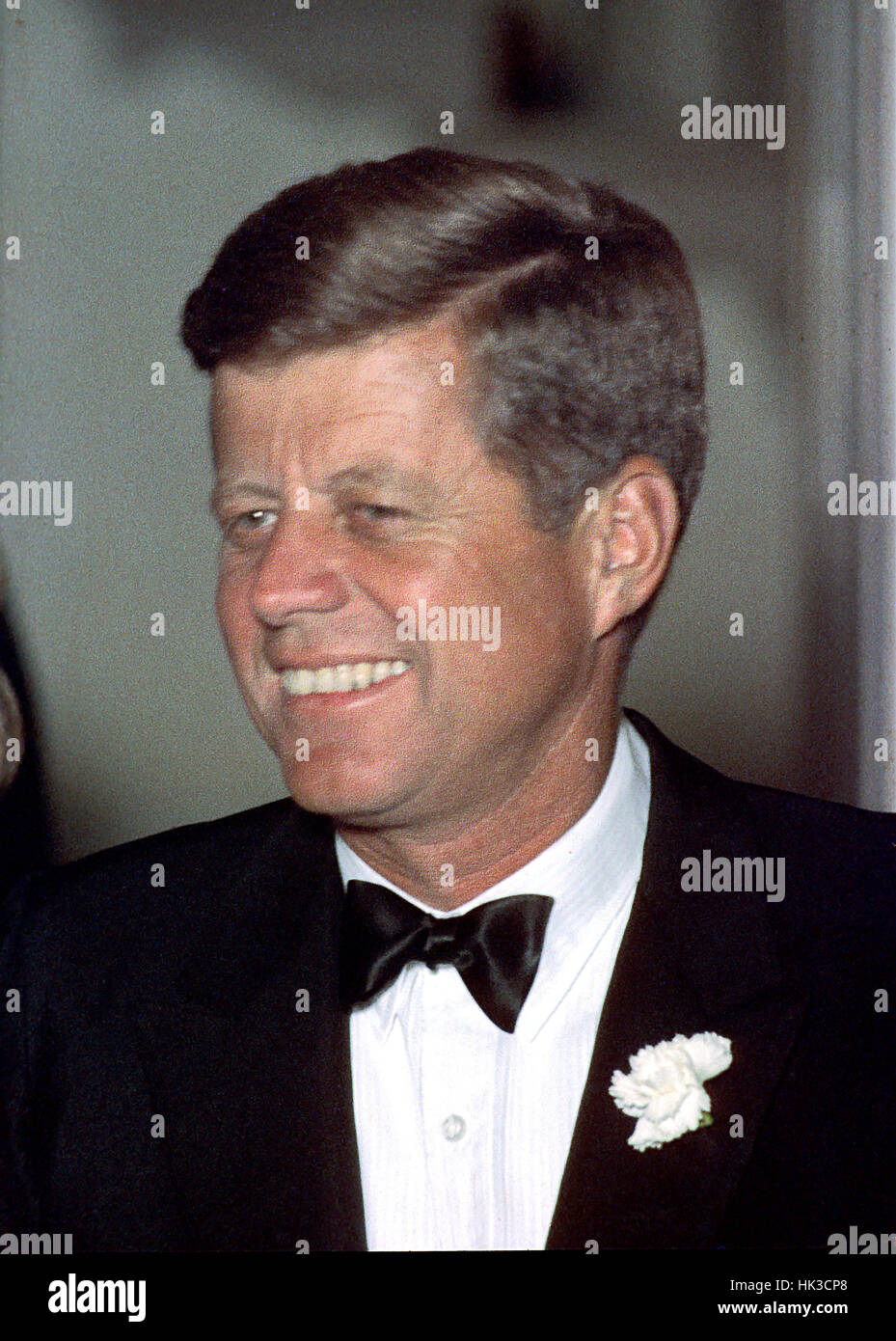 File non datata foto da 1963 del Presidente degli Stati Uniti John Fitzgerald Kennedy in corrispondenza di un evento formale alla Casa Bianca di Washington, D.C. .Credito: Arnie Sachs - CNP /MediaPunch Foto Stock