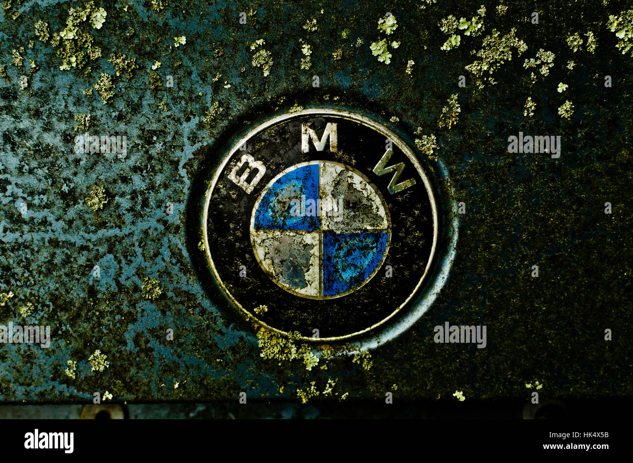 Arrugginito logo BMW Foto Stock