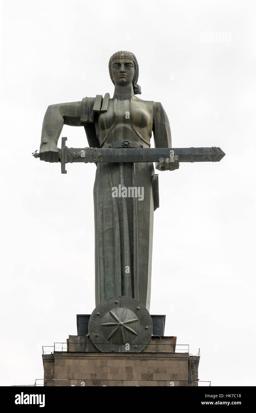 Madre Armenia statua, il Parco della Vittoria, Yerevan, Armenia Foto Stock
