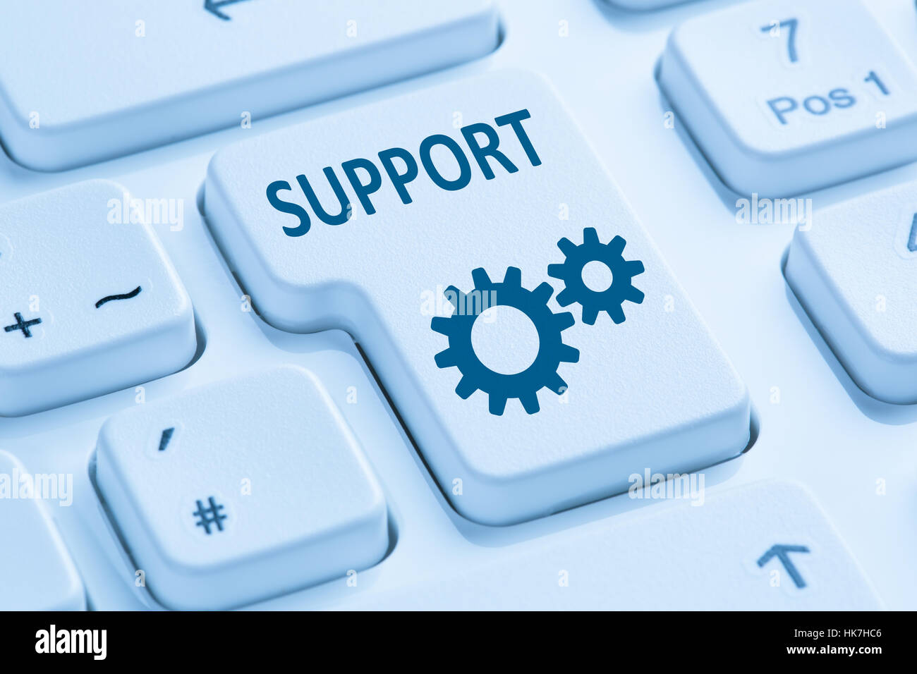Supporto servizio clienti help online internet blu simbolo della tastiera del computer Foto Stock