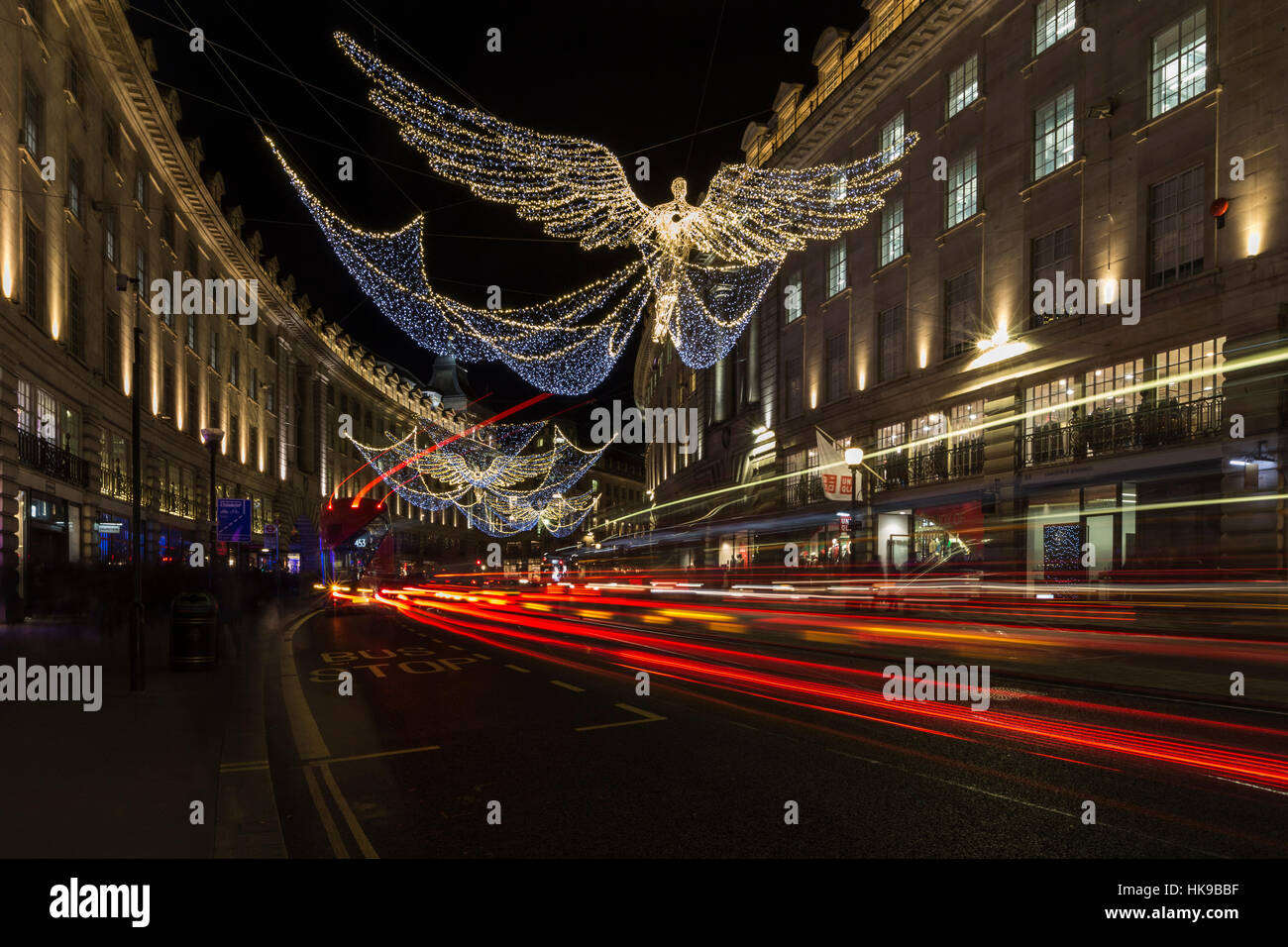 Londra di notte durante il periodo natalizio. Foto Stock