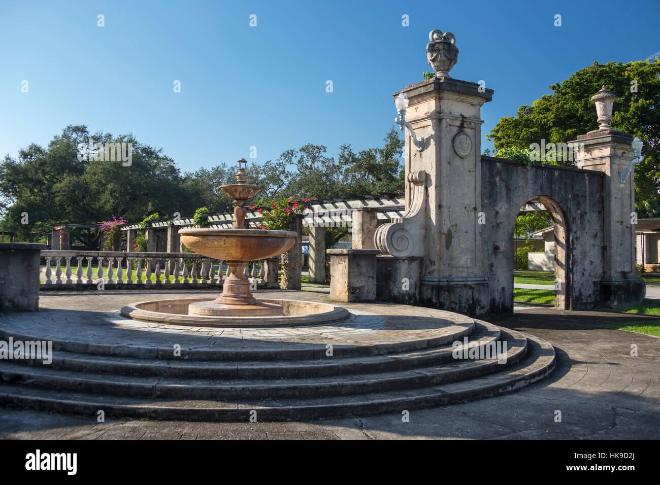 INGRESSO AL FOUNTAIN COUNTRY CLUB PRADO (©DENMAN FINK 1924) CORAL GABLES FLORIDA USA Foto Stock