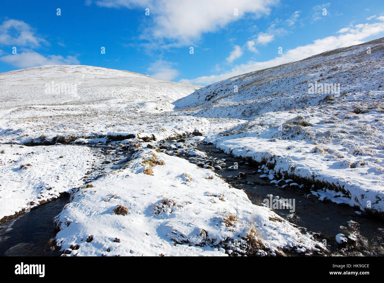 Snow Landscape al Crow Road in Stirlingshire. Foto Stock