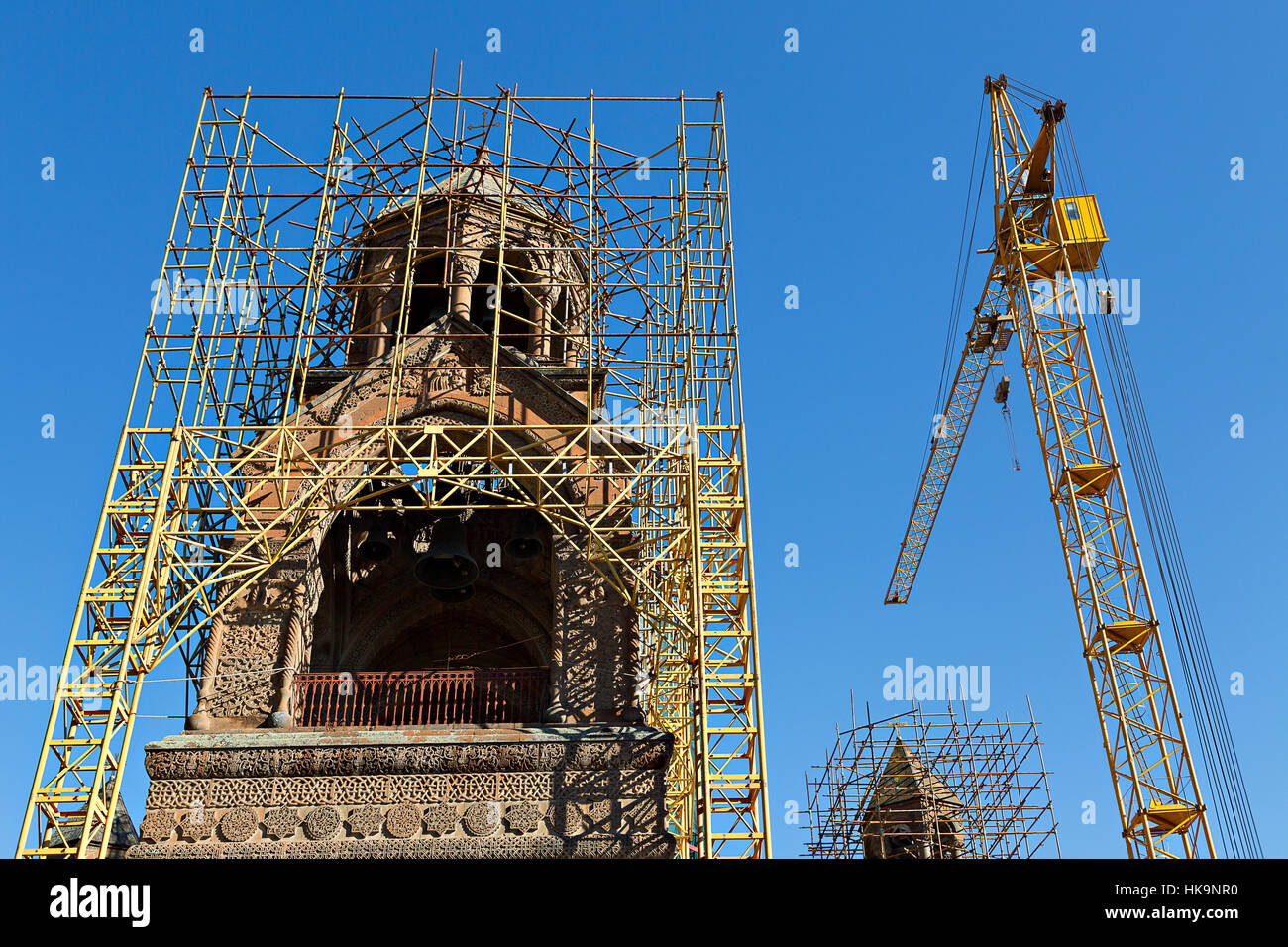 Lavori di restauro del campanile della Cattedrale di Etchmiadzin in Vagharshapat, Armenia Foto Stock