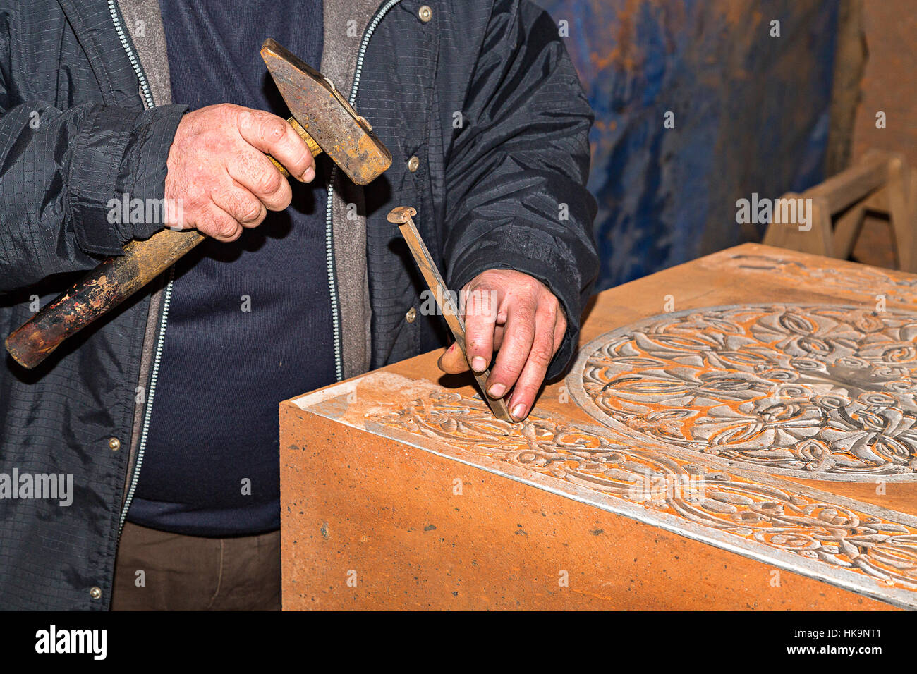 Rendere tradizionali lapidi armeno noto come Khachkars. Foto Stock