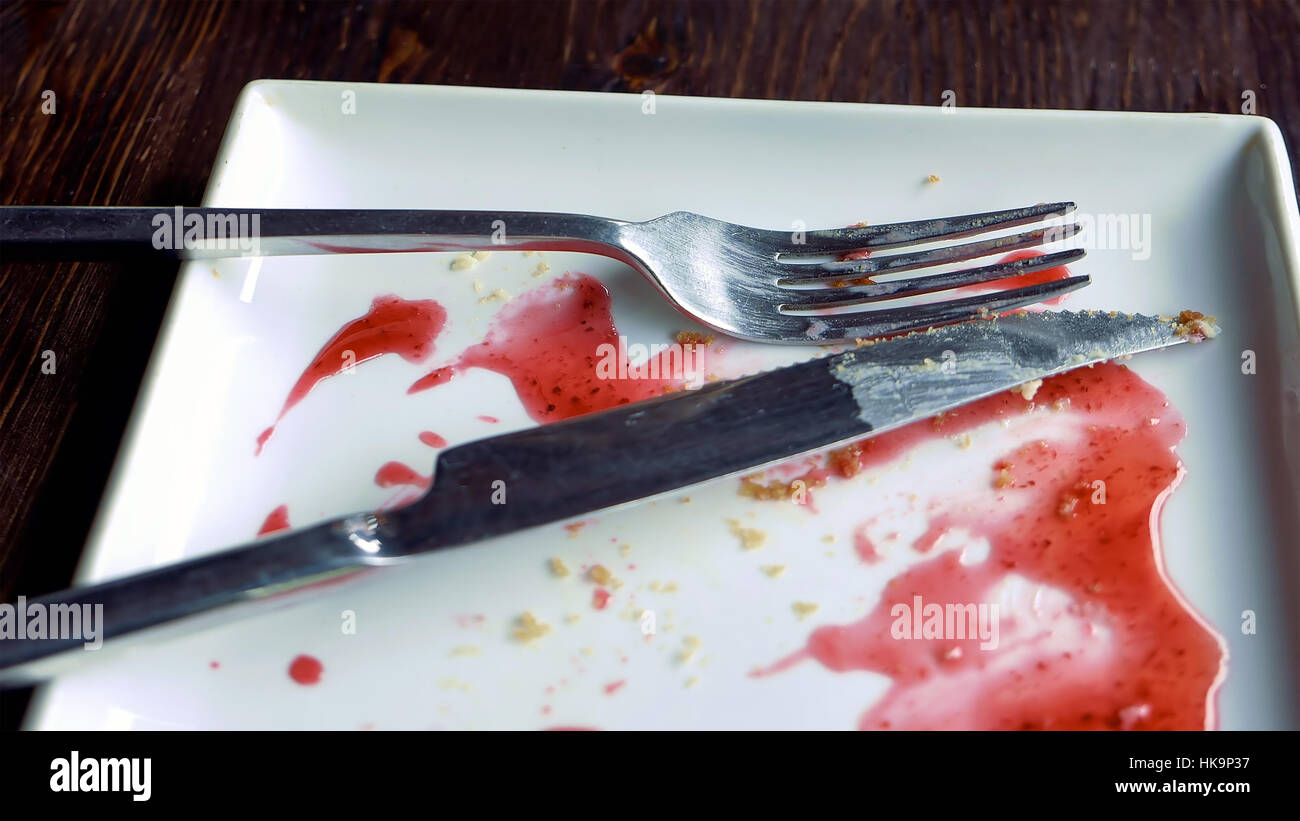 Piastra vuota cosparse di sciroppo di frutta Foto Stock