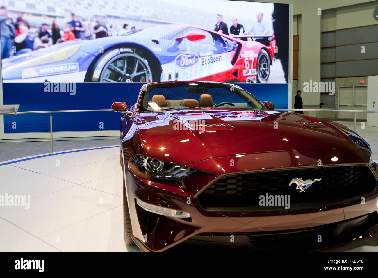 Washington, Stati Uniti d'America. Il 26 gennaio, 2017. L annuale Washington Auto Show raccoglie molti dei principali responsabili delle auto a Washington D.C., mette in evidenza le nuove funzioni di sicurezza e di modelli di veicoli elettrici e di lusso/sport crossover. Credito: B Christopher/Alamy Live News Foto Stock