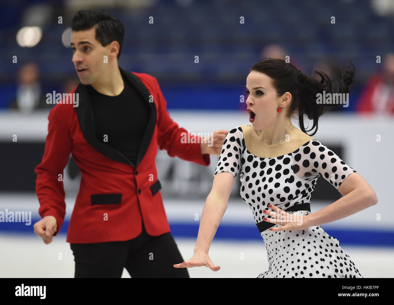 Ostrava, Repubblica Ceca. 26 gen, 2017. Anna Cappellini e Luca Lanotte dell  Italia competere durante la coppia di breve programma della Comunità figura  Skating Championships in Ostrava, Repubblica ceca, 26 gennaio 2017.