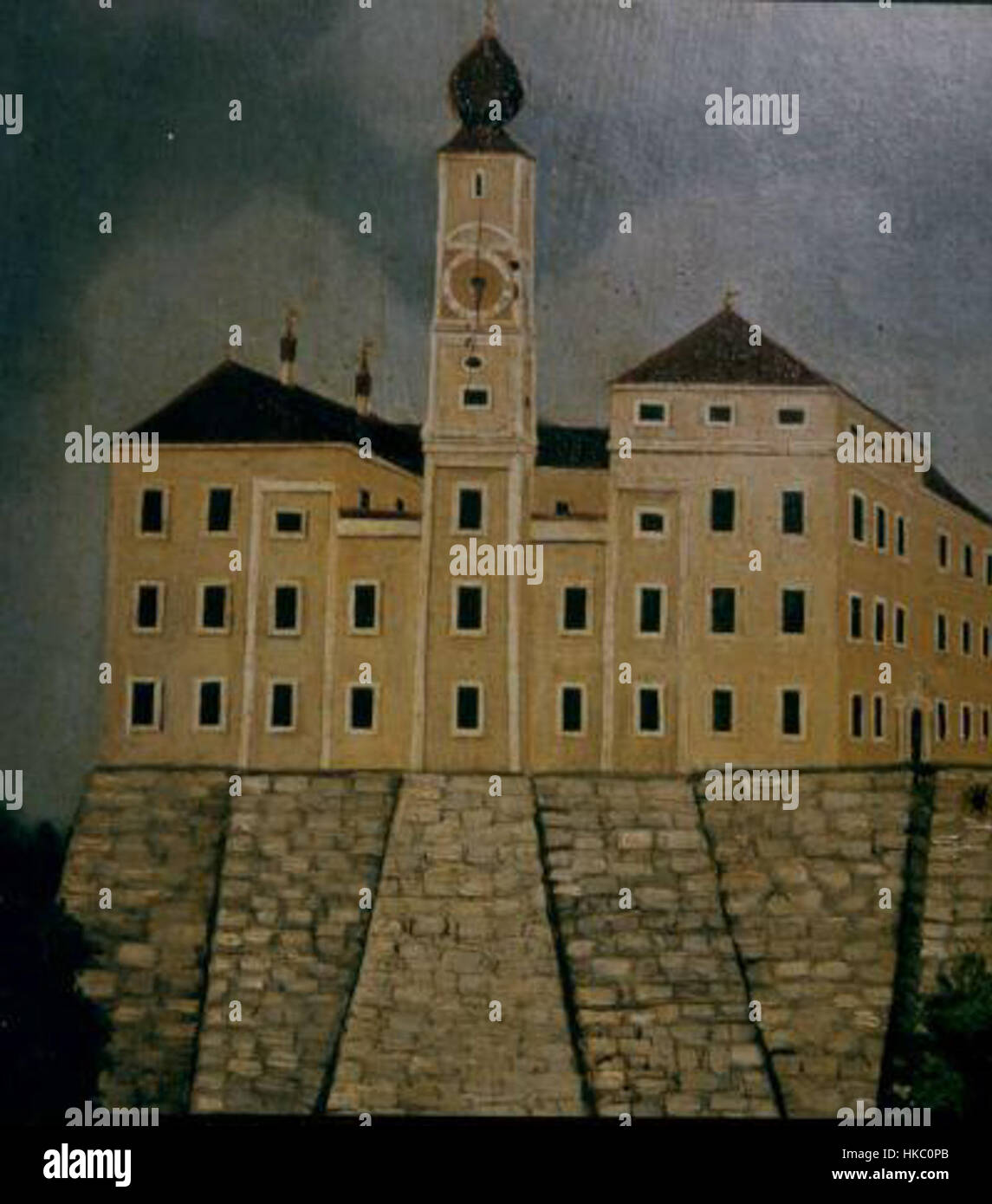 Helfenberg è un dipinto che raffigura il fascino rurale e la vita quotidiana in un piccolo villaggio europeo. L'artista cattura la semplicità dell'esistenza rurale con dettagli raffinati e tonalità calde. Foto Stock