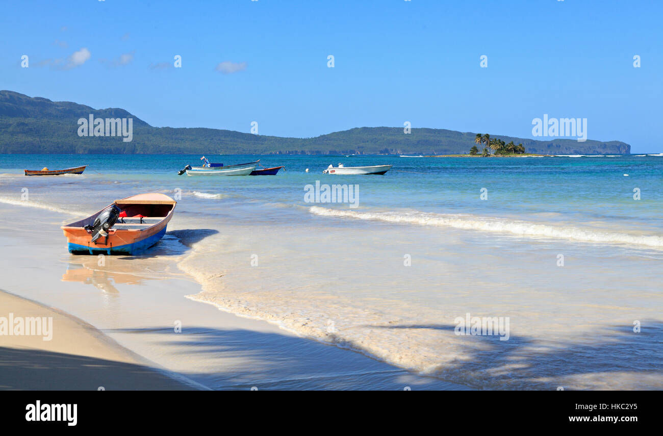 Spiaggia tropicale a Las Galeras, Repubblica Dominicana Foto Stock
