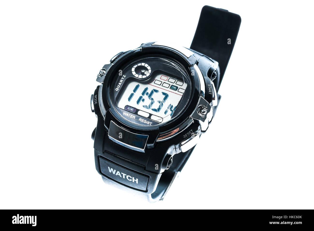 Smart sport nero orologio digitale da polso isolato su uno sfondo bianco.  Generico resistente all'acqua l'uomo guarda Foto stock - Alamy