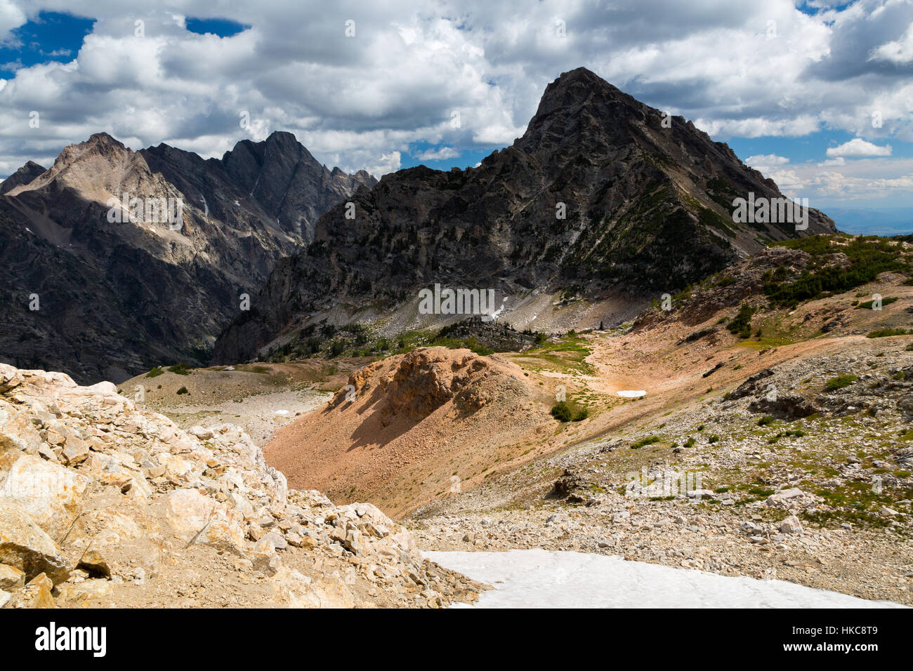 Montare Moran risalendo oltre Monte Woodring alta sopra la tomaia pennello Canyon e superiore di Leigh Canyon nel Teton Mountains. Grand Teton National Par Foto Stock