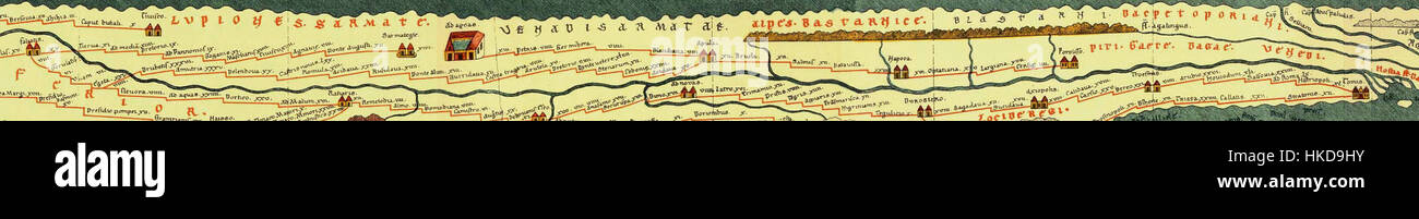 Una riproduzione della Dacia romana Tabula Peutingeriana, un'antica mappa dell'Impero Romano, che evidenzia i percorsi e gli insediamenti della Dacia, offrendo una visione storica dell'antica geografia. Foto Stock