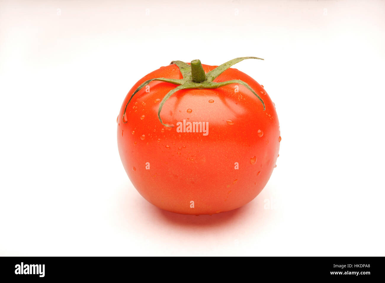 Il pomodoro isolato su bianco Foto Stock