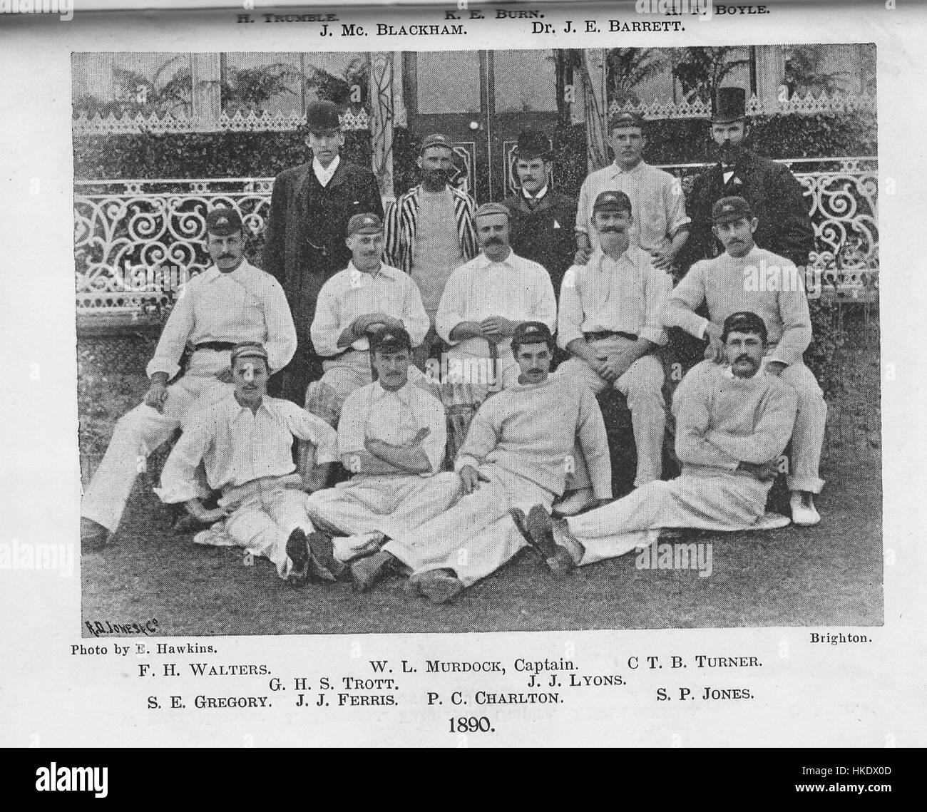 Un dipinto storico o una fotografia della squadra nazionale di cricket australiana del 1890, che documenta un momento significativo nella prima storia del cricket australiano. Foto Stock