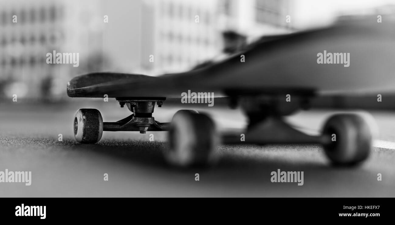 La pratica di skateboard Freestyle Extreme Sports Concept Foto Stock