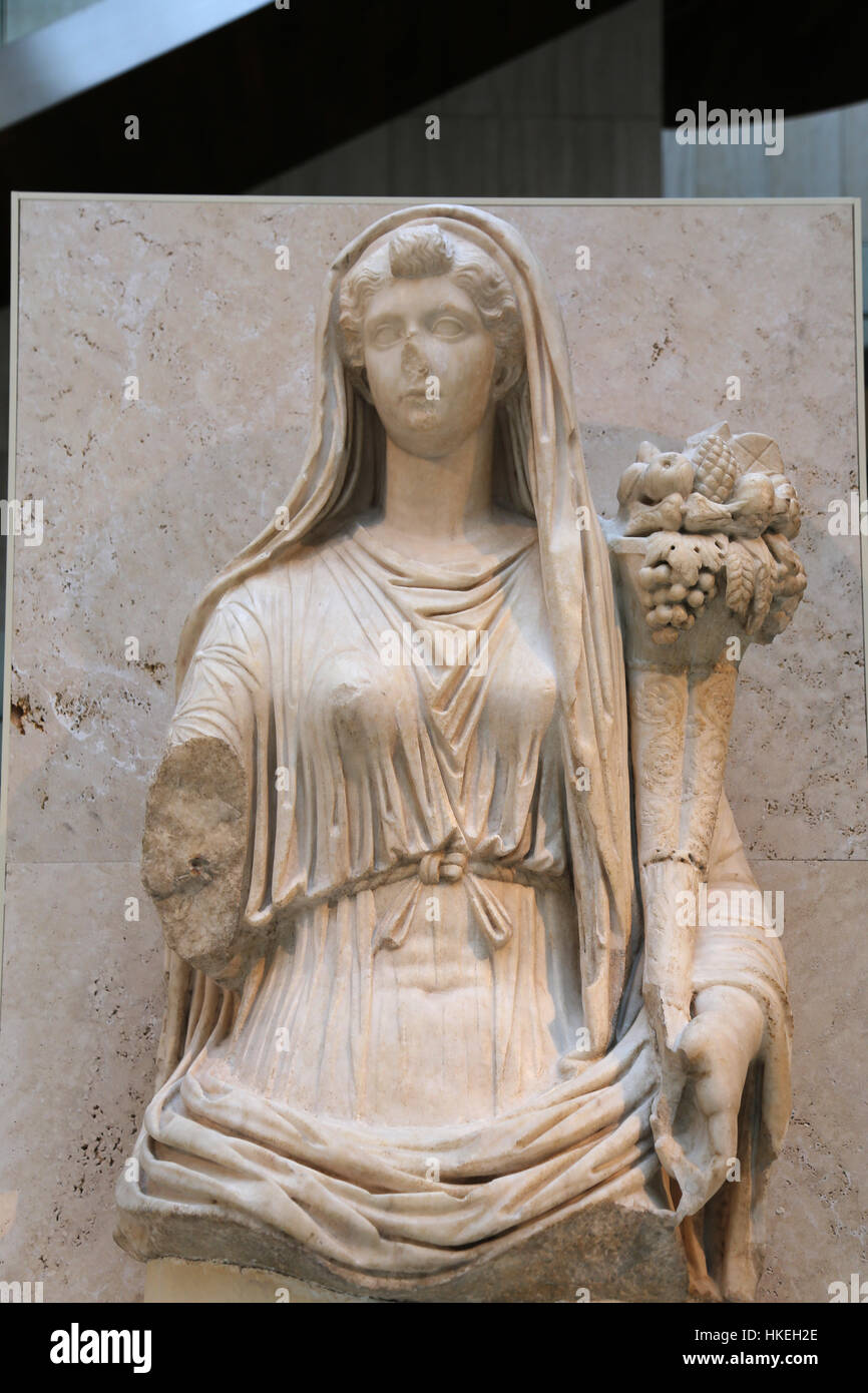 Imperatrice consorte Livia (58 BC-29 AD) come Fortuna o Copia. Il marmo. 20-40. Iponuba (Baena, Cordoba, Spagna). Foto Stock