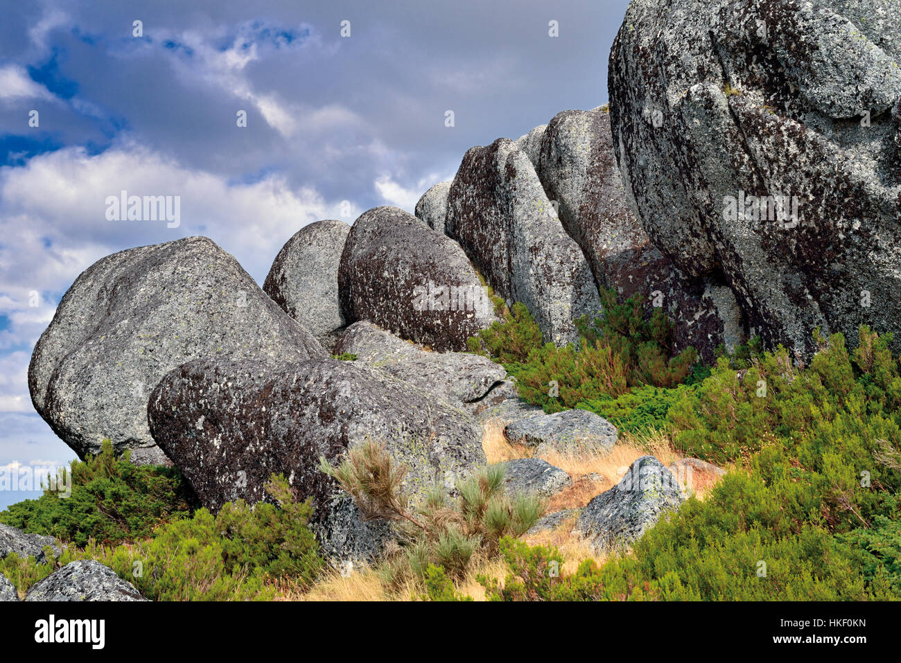 Il granito formazioni rocciose del Parco Naturale di Serra da Estrela in Portogallo Foto Stock