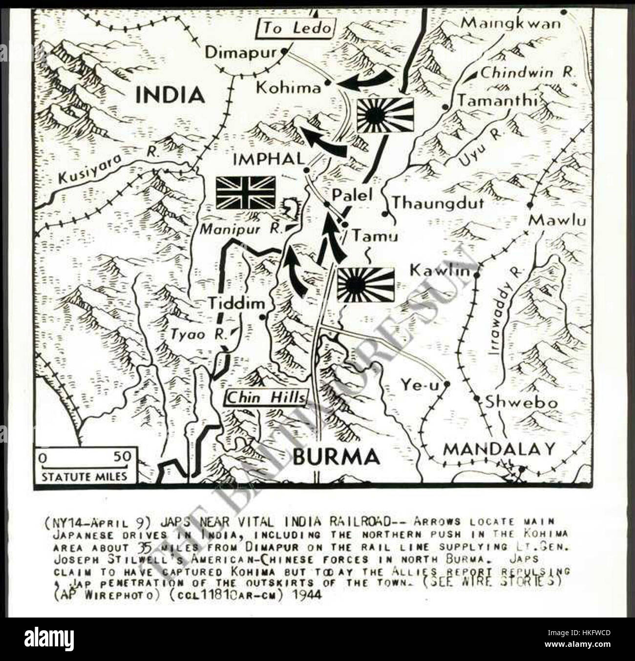 "The Attack on Kohima, 1944" è un'opera d'arte storica che raffigura la feroce battaglia durante la seconda guerra mondiale. Il dipinto cattura l'intensità del conflitto e il coraggio dei soldati coinvolti nella battaglia di Kohima in India. Foto Stock