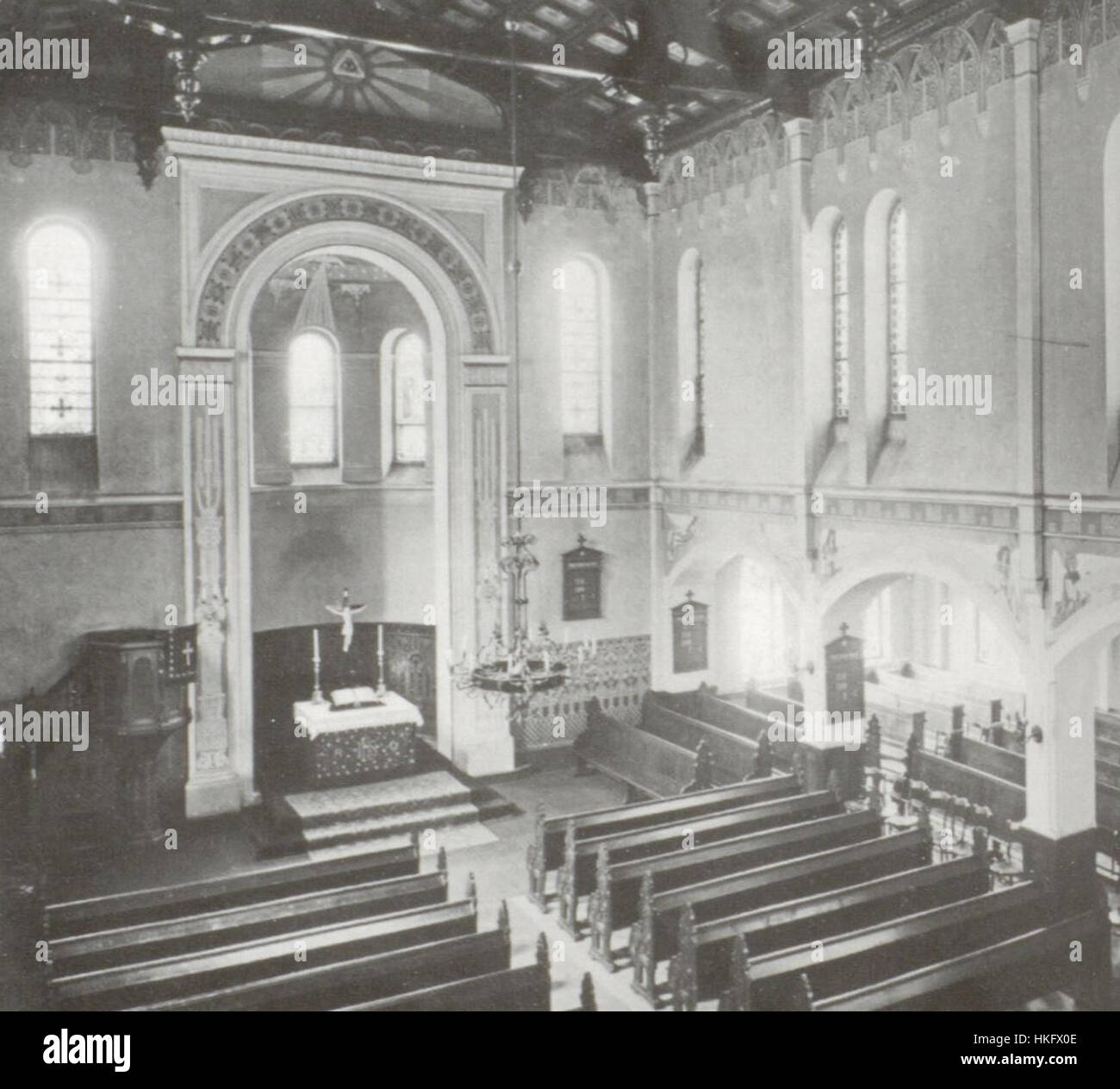 L'interno della Cappella Bethanien è un bell'esempio di architettura religiosa, che presenta un design intricato e iconografia religiosa. L'atmosfera serena della cappella è esaltata dal suo significato storico e architettonico. Foto Stock