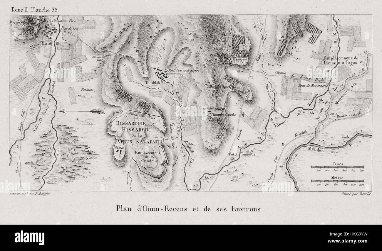 Questa mappa, creata da Gabriel Florent Auguste de Choiseul nel 1822, presenta una prima vista di Ilium e delle sue regioni circostanti. Conosciuta per la sua accuratezza topografica, offre una panoramica della geografia dell'area, che è storicamente significativa per la sua connessione con l'antica Troia. Foto Stock Questa mappa, creata da Gabriel Florent Auguste de Choiseul nel 1822, presenta una prima vista di Ilium e delle sue regioni circostanti. Conosciuta per la sua accuratezza topografica, offre una panoramica della geografia dell'area, che è storicamente significativa per la sua connessione con l'antica Troia. Foto Stock