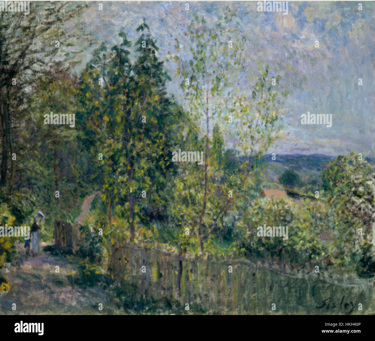 "The Road in the Woods" di Alfred Sisley è un classico dipinto di paesaggio che raffigura una tranquilla scena di un sentiero forestale. L'opera esemplifica il movimento impressionista francese con la sua enfasi sulla luce e sulla natura. Foto Stock