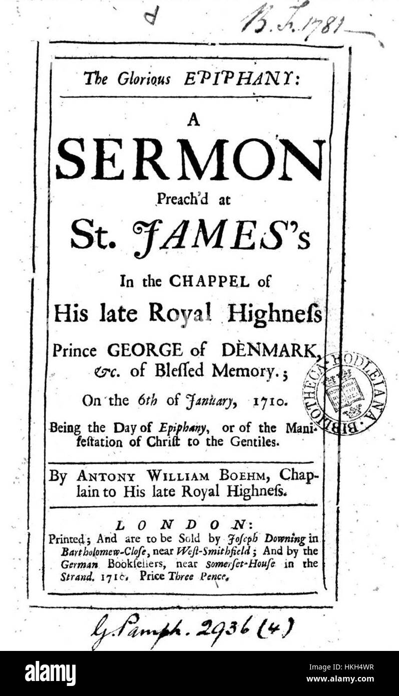"Sermone glorioso Epifania" di Anthony Boehm è un dipinto ad olio del 1710, che raffigura la storia biblica dell'Epifania. L'opera illustra il momento della visita dei Magi al bambino Gesù, un significativo evento cristiano. Questo pezzo è un notevole esempio di arte religiosa del XVIII secolo. Foto Stock