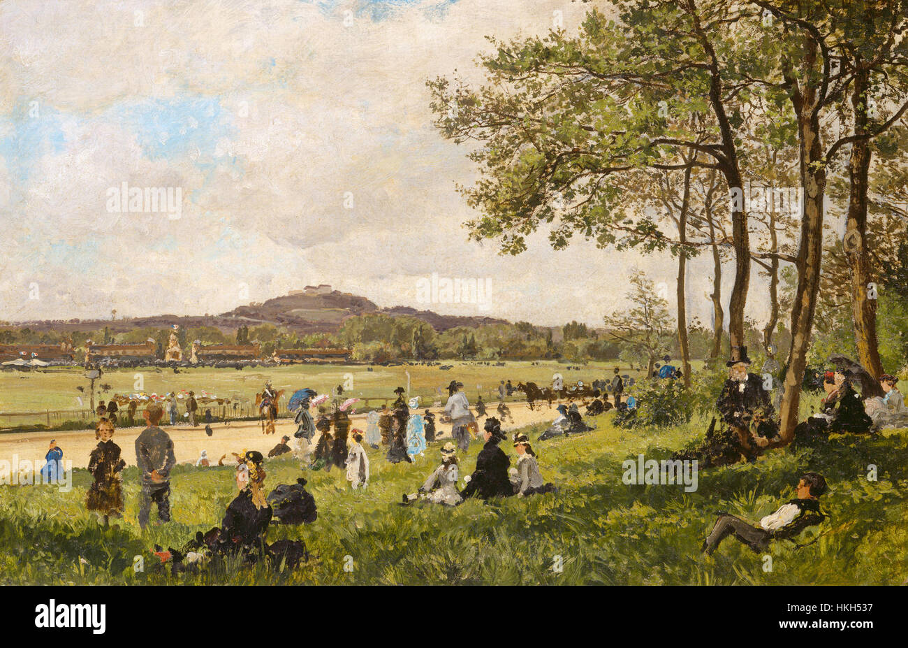 Questo dipinto storico raffigura il famoso ippodromo di Longchamps, catturando l'emozione e l'energia di un evento ippico. L'opera mette in risalto l'elegante design dell'ippodromo e la folla che partecipa all'evento. Foto Stock