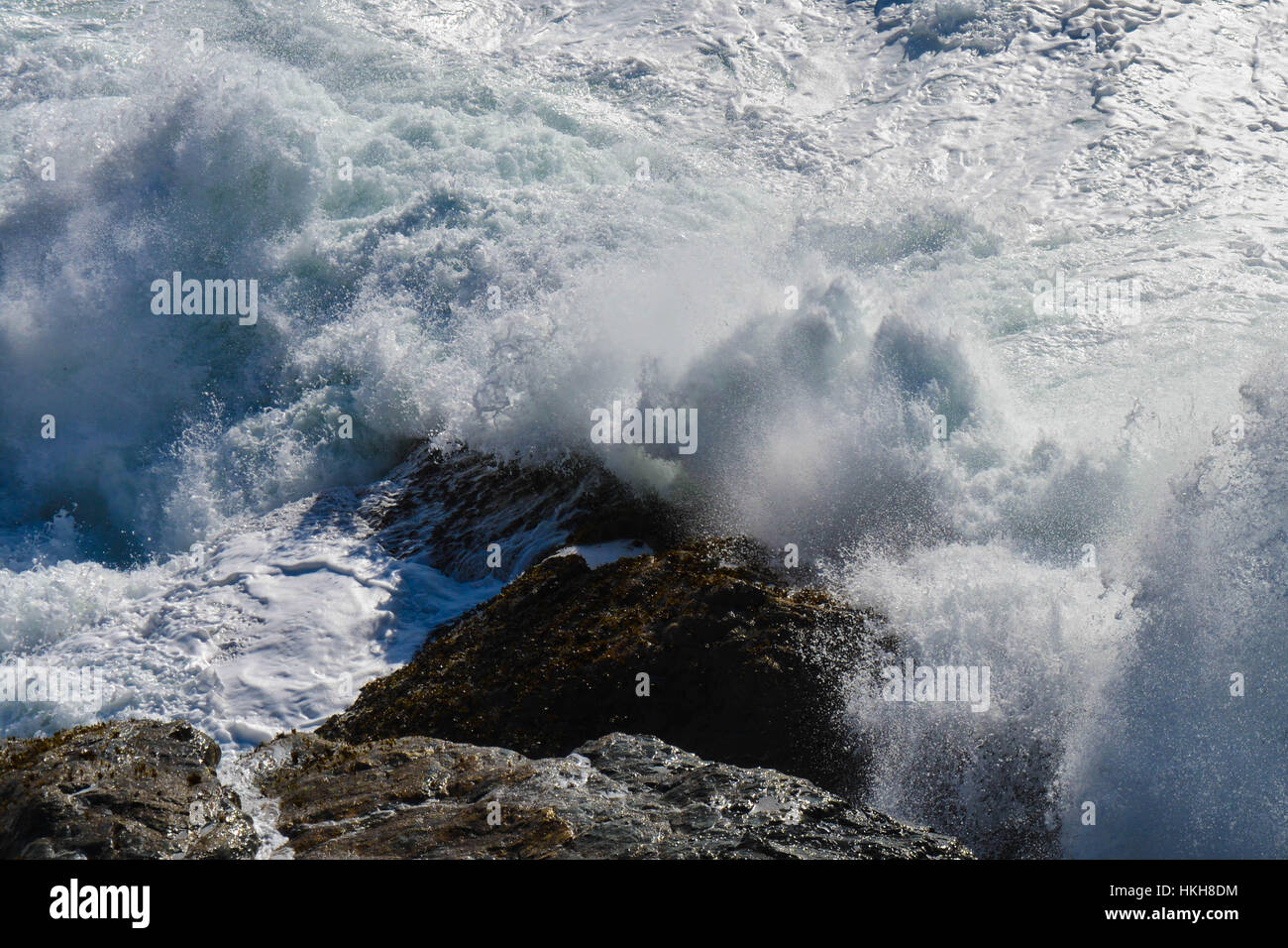 Onde che si infrangono, Cornwall Foto Stock