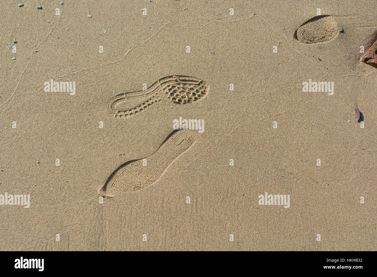Il fiume Tamigi Embankment / il letto del fiume al lato nord di London Bridge embankment. Leave no trace metafora. Foto Stock