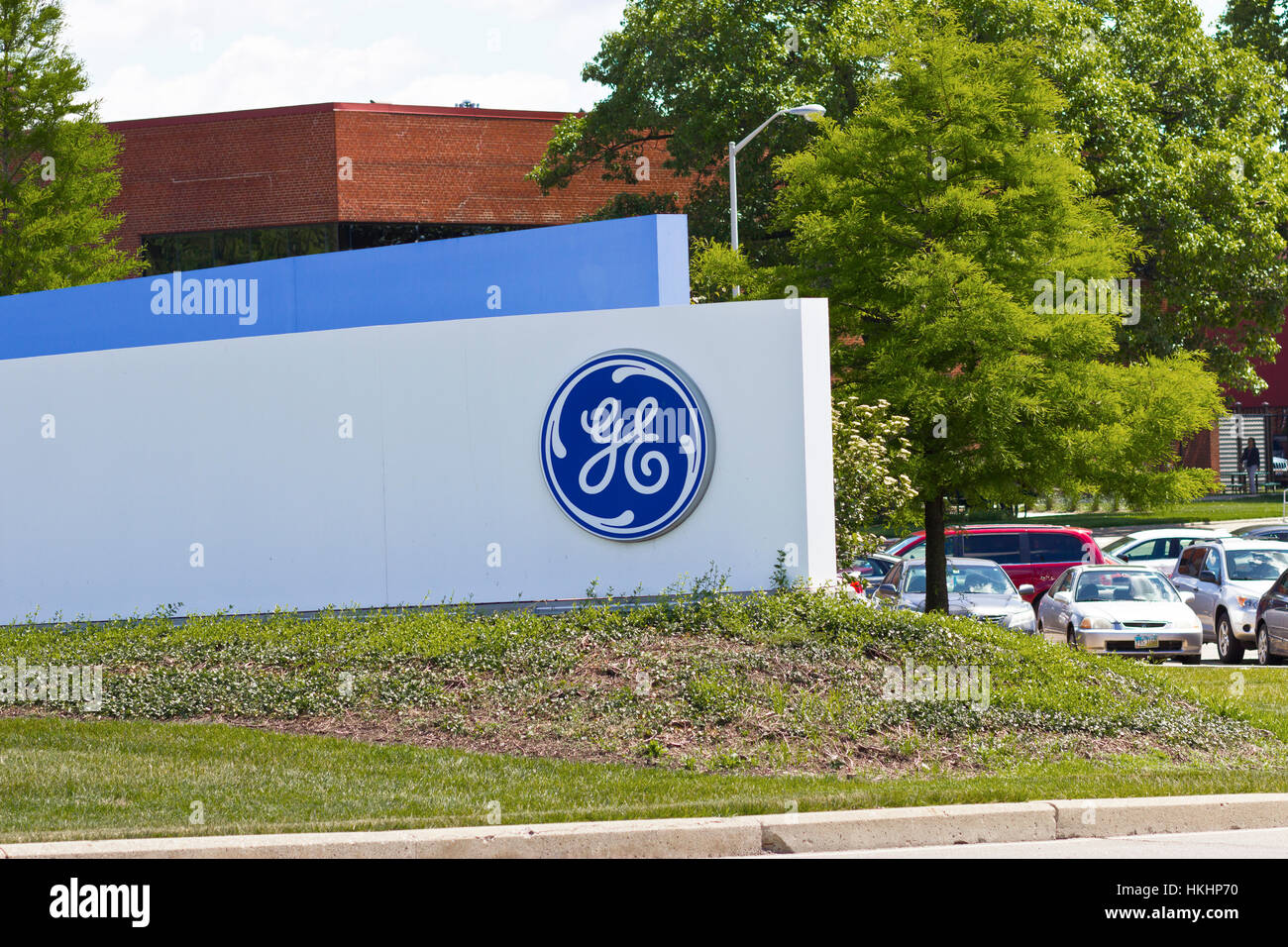 Cincinnati - Circa Giugno 2016: i loghi della General Electric Aviation Facility. GE Aviation è un fornitore di motori a getto IV Foto Stock