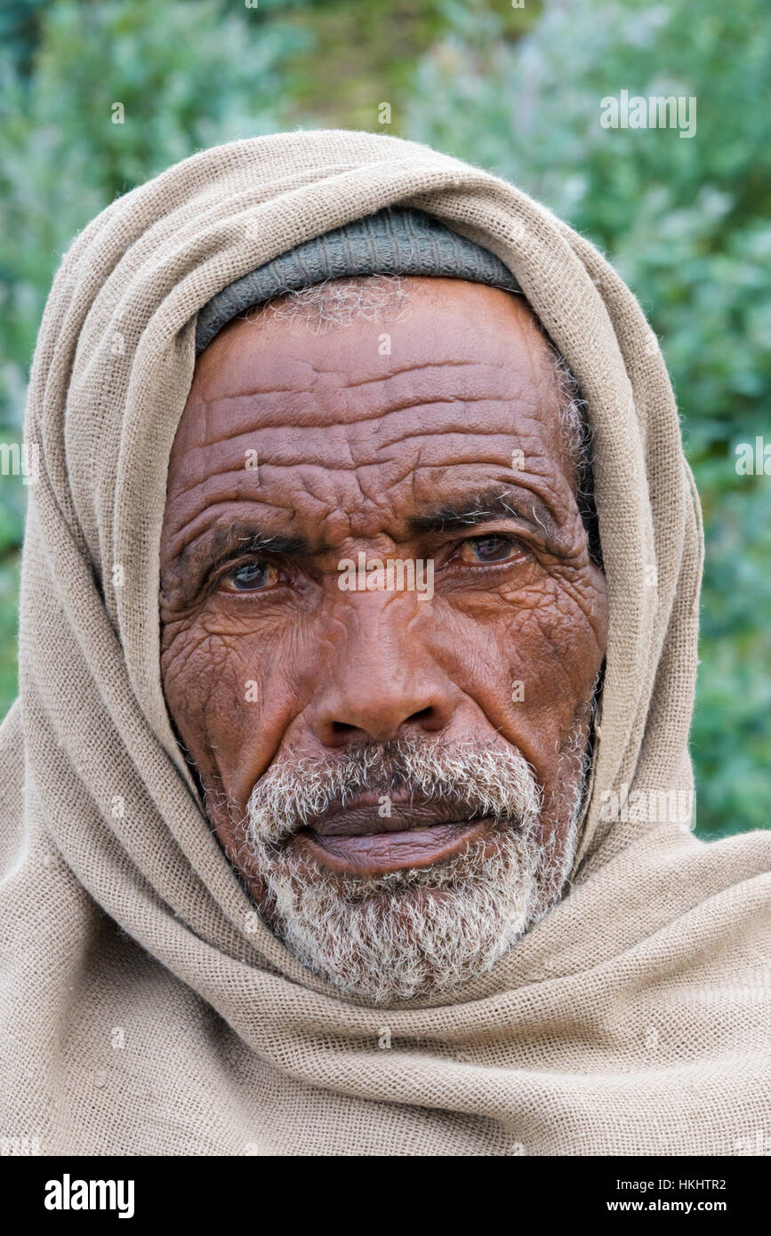 Ritratto di un vecchio contadino, Amhara Region, Etiopia Foto Stock