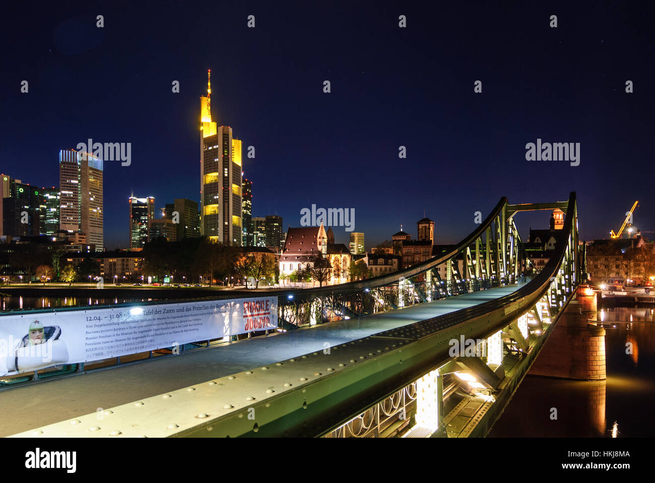Frankfurt am Main: fiume principale con elevato aumento skyline, Principale, Assia, Hesse, Germania Foto Stock