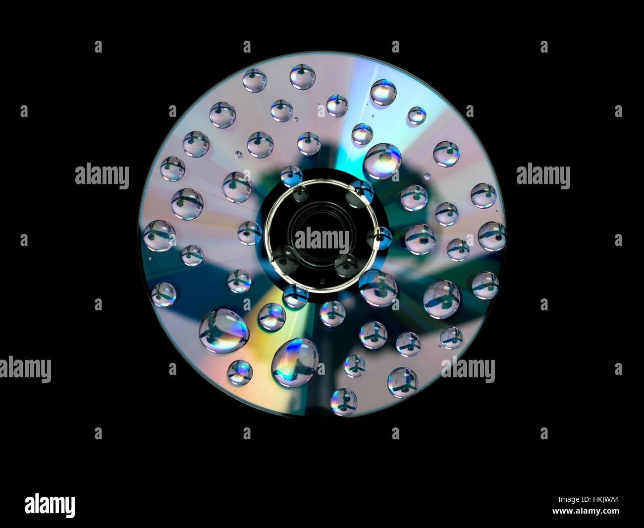 CD DVD con gocce d'acqua Foto Stock