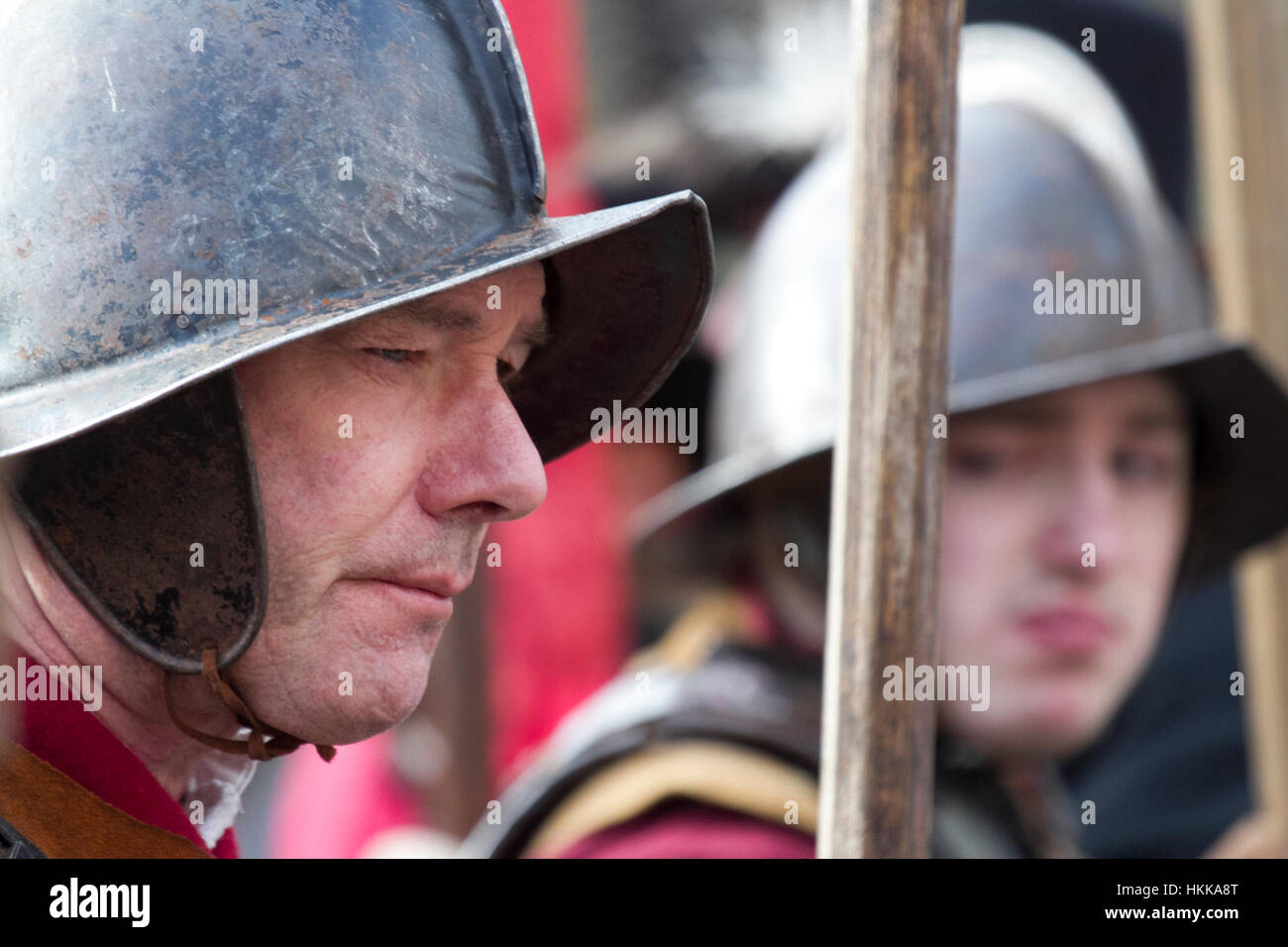 La battaglia di Nantwich fu combattuta durante La Prima guerra civile inglese, tra i parlamentari e i Royalisti, a nord-ovest della città di Nantwich nel Cheshire il 25 gennaio 1644. I Royalisti sotto Lord Byron assediavano Nantwich, e Sir Thomas Fairfax guidò un esercito per alleviare la città. Con l'avvicinarsi di Fairfax, un'improvvisa disgelo causò l'ascesa del fiume Weaver, dividendo la cavalleria di Byron dalla sua fanteria e artiglieria, che furono sopraffatti e distrutti da Fairfax. Foto Stock