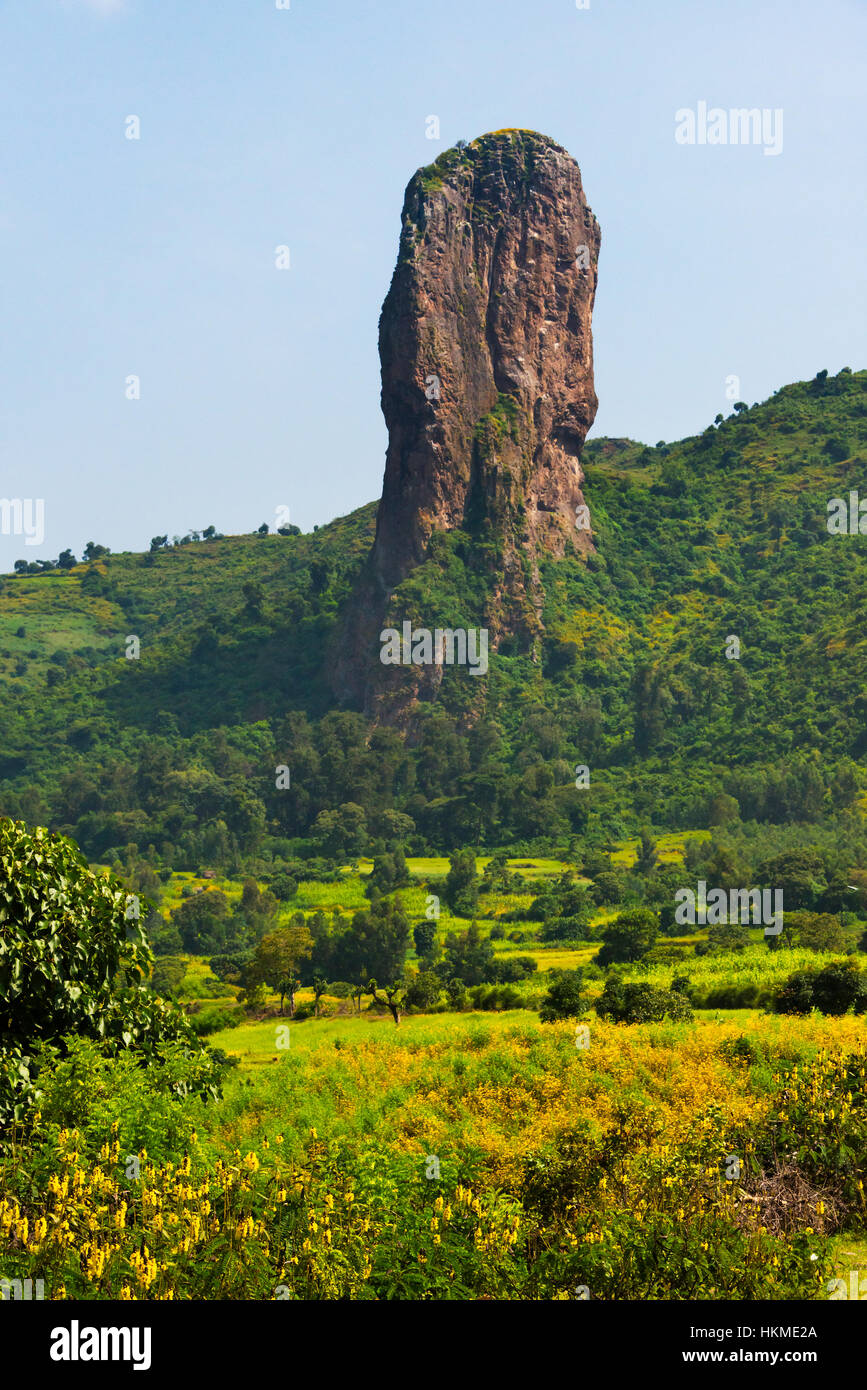 Pilastro di pietra in montagna, Bahir Dar, Etiopia Foto Stock