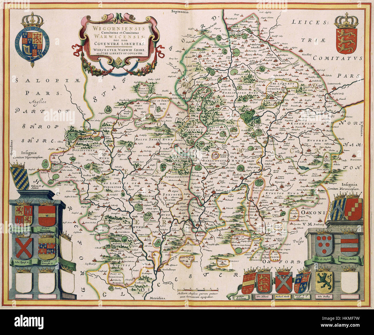 Questa mappa storica di Atlas Van der Hagen del KW1049B11 raffigura le regioni del Worcestershire e del Warwickshire in Inghilterra. Include informazioni dettagliate sulle divisioni amministrative, le libertà e la governance locale durante il periodo. Foto Stock