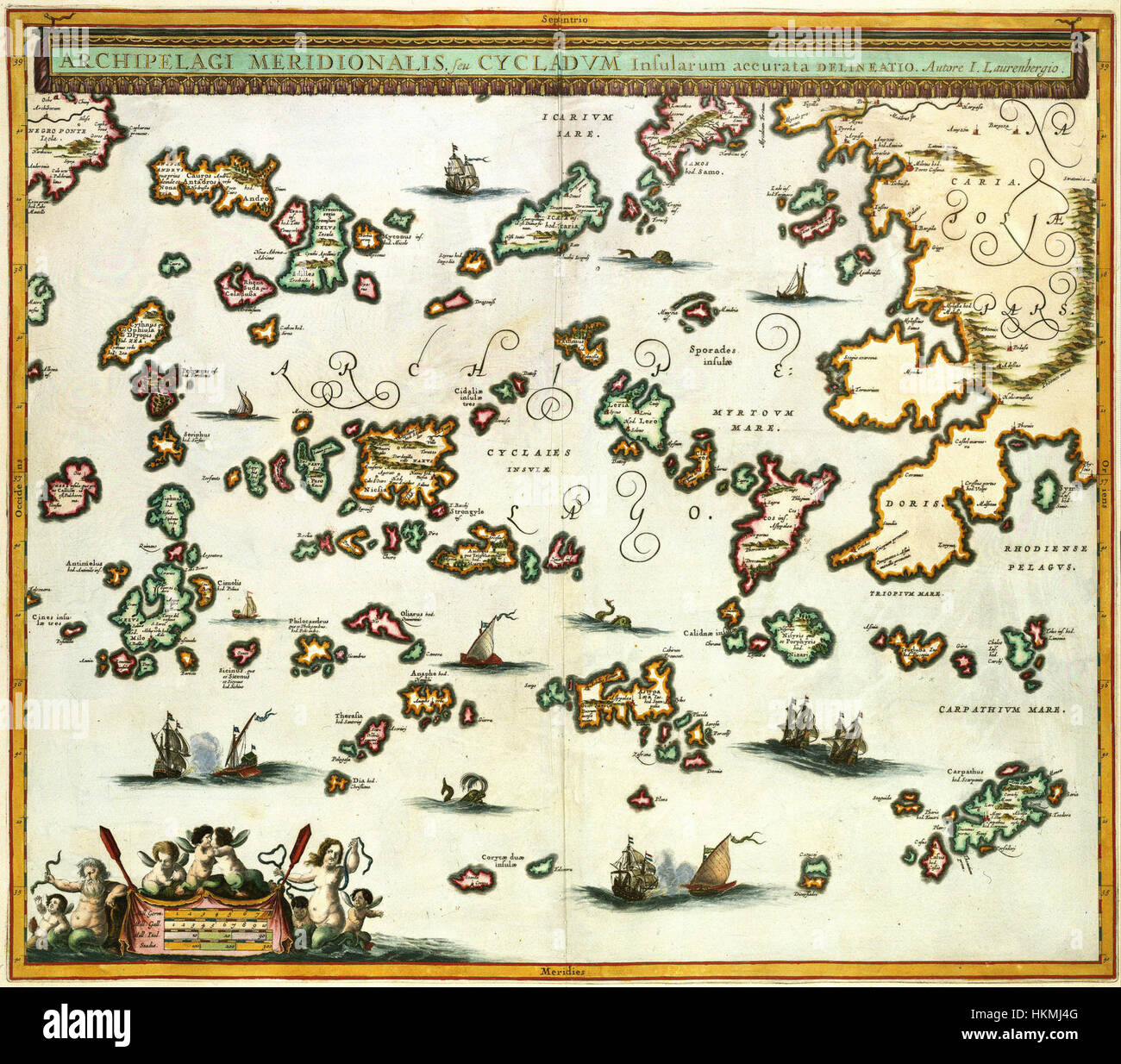 Questa mappa storica, "Archipelagi meridionalis", raffigura in grande dettaglio le isole greche meridionali delle Cicladi. Creata da Van der Hagen, la mappa fornisce una rappresentazione accurata della geografia delle isole e della loro posizione nel Mar Egeo, riflettendo le tecniche cartografiche del XVII secolo. Foto Stock