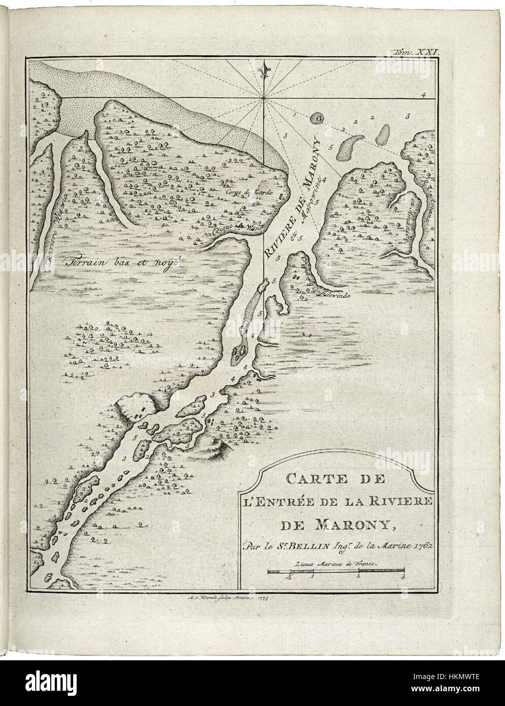 Questa mappa storica, AMH-8048-KB, descrive in dettaglio la foce del fiume Marrowijne, una caratteristica geografica chiave situata al confine tra Suriname e Guyana francese. La mappa evidenzia il flusso del fiume e le forme del terreno circostanti, preziose per la prima navigazione coloniale e l'esplorazione. Foto Stock
