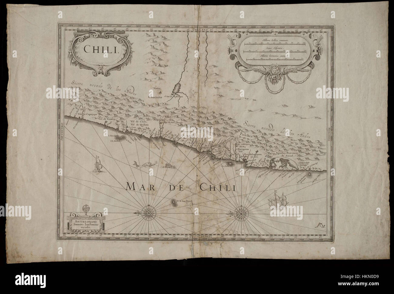Questa mappa storica del Cile (AMH-8612-NA) fornisce una visione dettagliata della geografia e della topografia del paese. Prodotta come parte di studi cartografici, la mappa include confini, coste e caratteristiche principali del terreno del Cile durante il periodo in cui è stata creata. Foto Stock