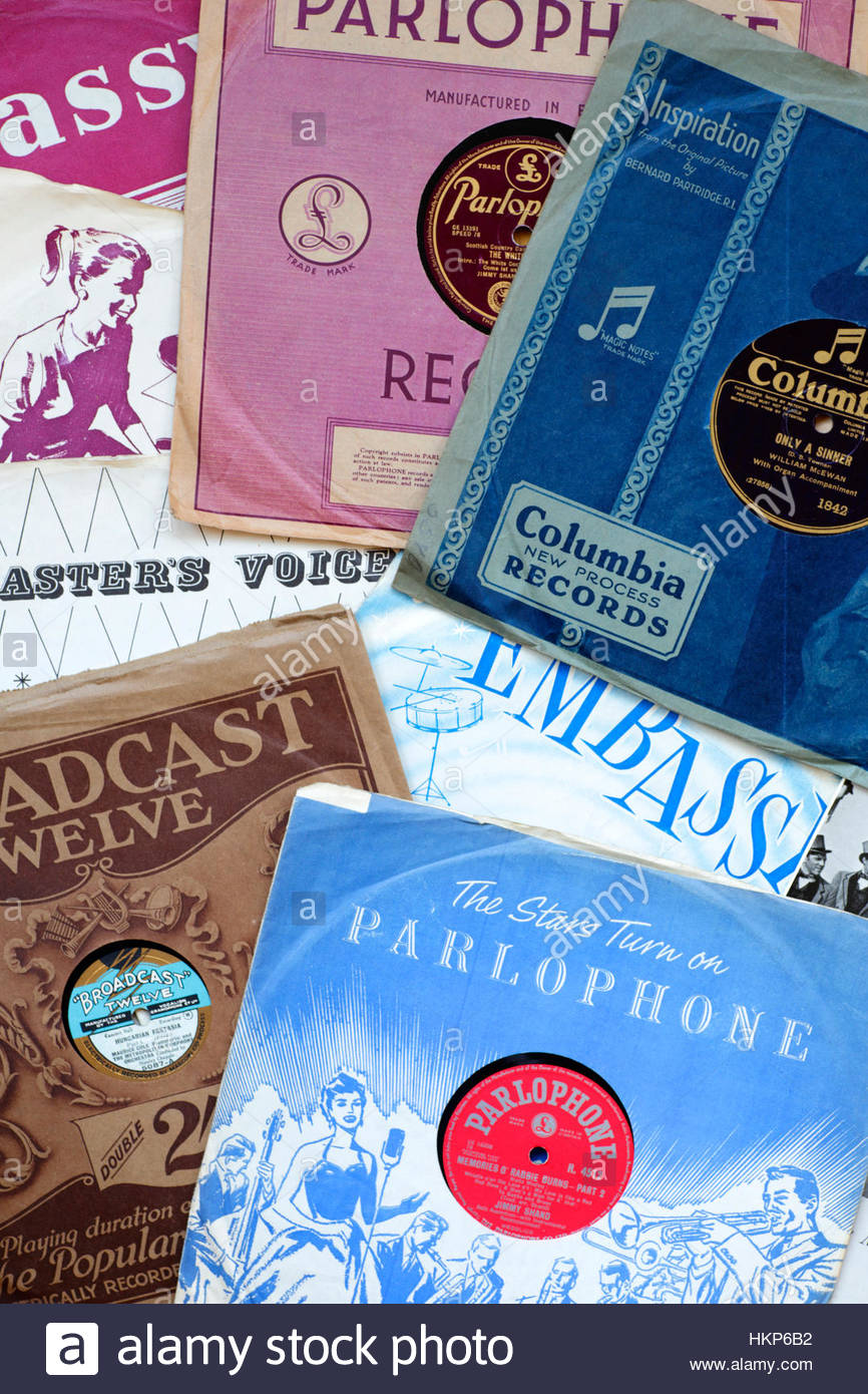 Vecchio 78rpm gramophone record e manicotti Foto Stock
