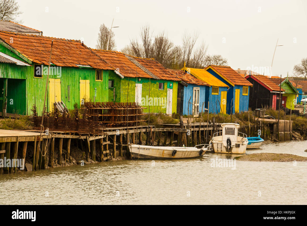 Dipinto di capanne di pescatori sull'isola di Oleron Foto Stock