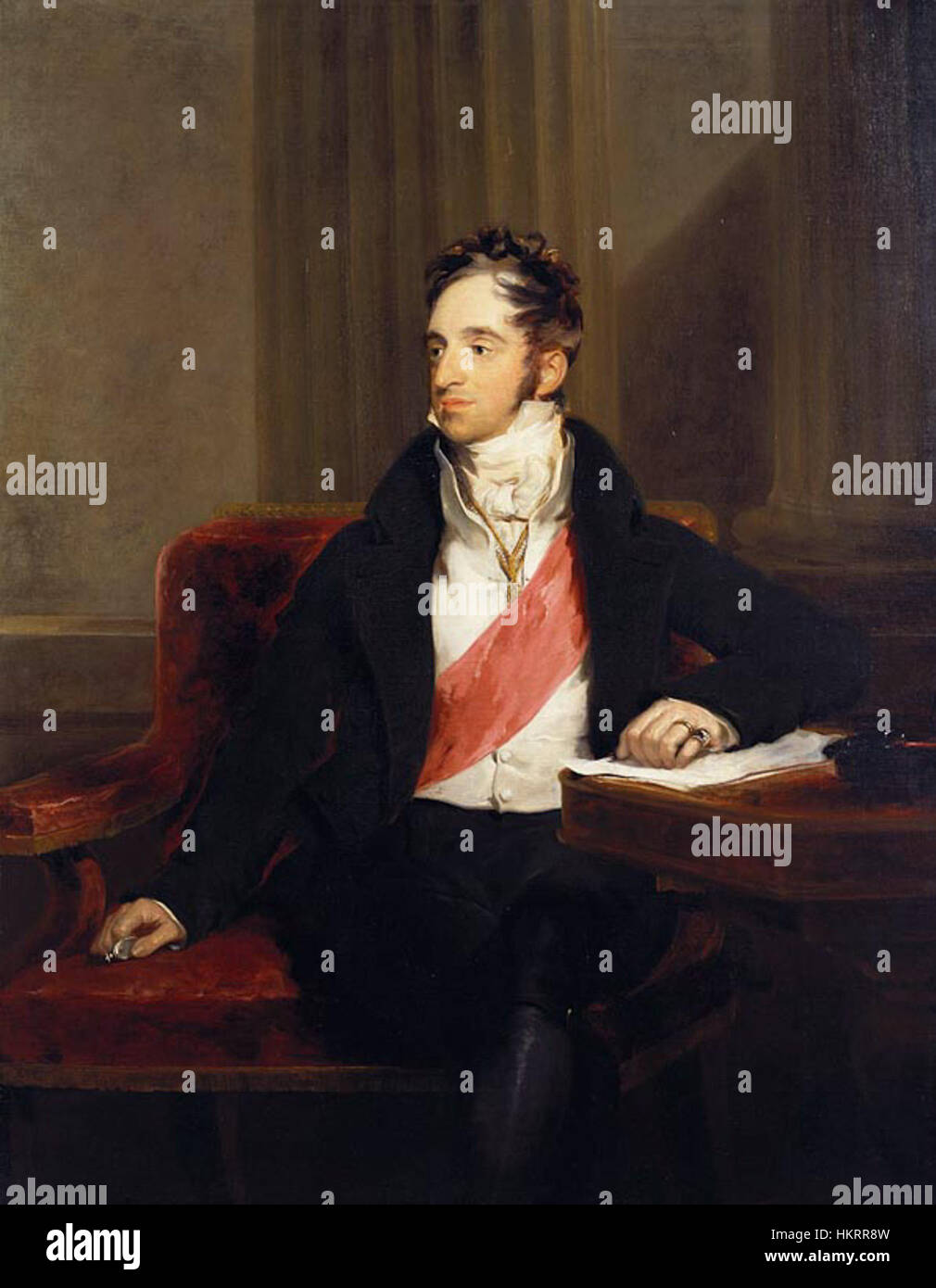 Il conte Nesselrode, un diplomatico e nobile russo, è raffigurato in questo ritratto del XIX secolo. Noto per il suo ruolo nel plasmare la politica estera russa, la sua immagine cattura la natura dignitosa e autorevole della sua personalità, riflettendo la sua importanza nella diplomazia europea. Foto Stock