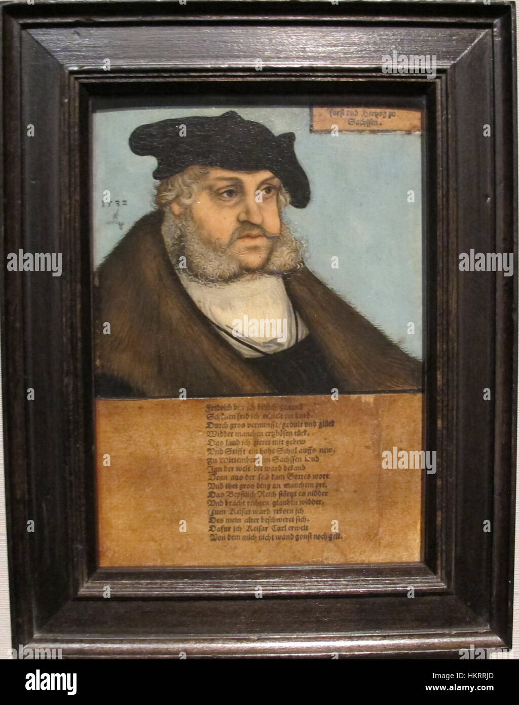Il ritratto di Federico III di Sassonia, dipinto da Lucas Cranach il Vecchio nel 1532, è un'opera storica significativa. Esposto nel Museo storico di Ratisbona, mette in evidenza la maestria di Cranach nella ritrattistica rinascimentale. Foto Stock