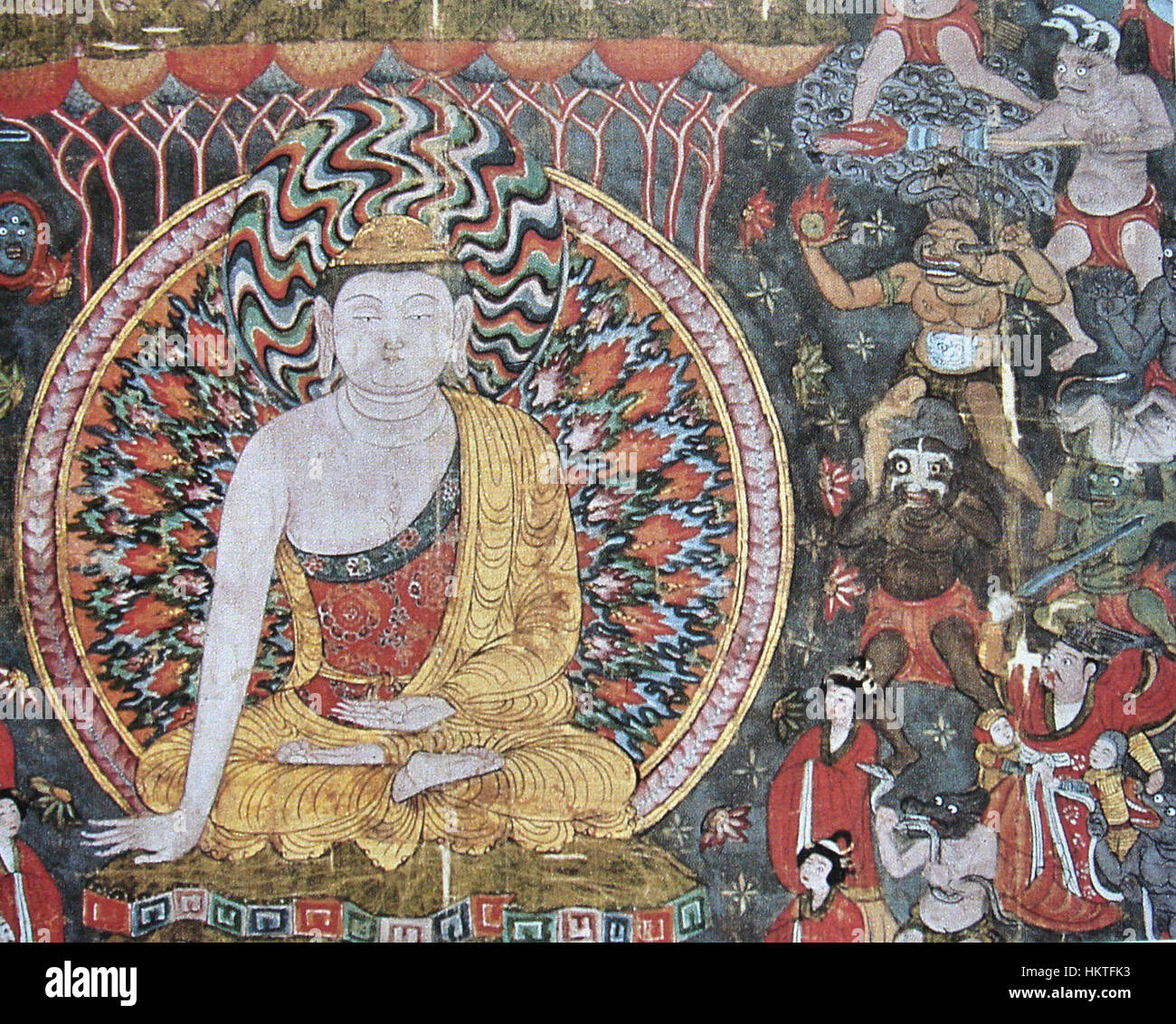 Il dipinto *Lancia di fuoco e Granata* di Dunhuang del X secolo raffigura le prime armi utilizzate nella strategia militare cinese. L'opera d'arte illustra una scena storica, mostrando lance e granate come prime forme di armi da sparo. Foto Stock