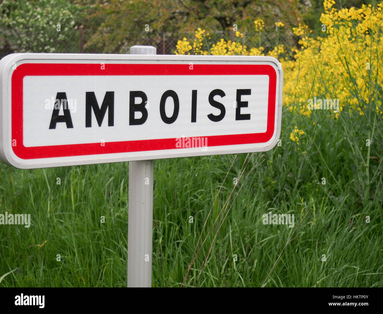 Il limite della città segno accoglie i visitatori a Amboise, Francia. Foto Stock