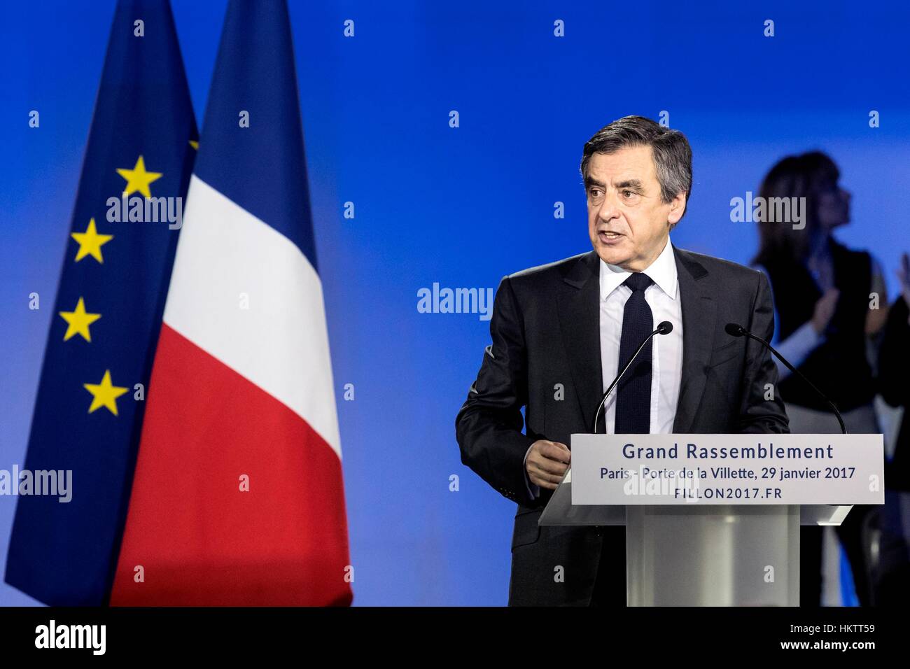 Parigi, Francia. 29 gen, 2017. Elezioni presidenziali candidato Francois Fillon offre un discorso durante un raduno politico di Parigi, Francia. Credito: Thierry Mahe/Xinhua/Alamy Live News Foto Stock